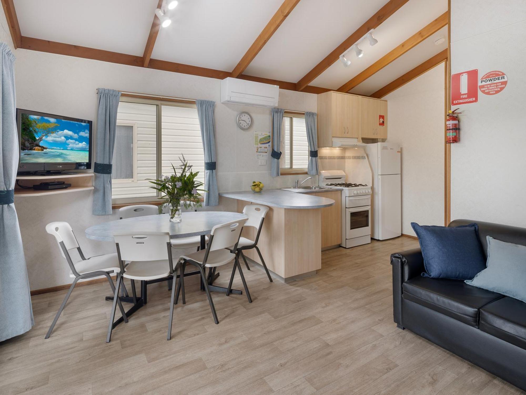 BIG4 Phillip Island Caravan Park Newhaven Buitenkant foto