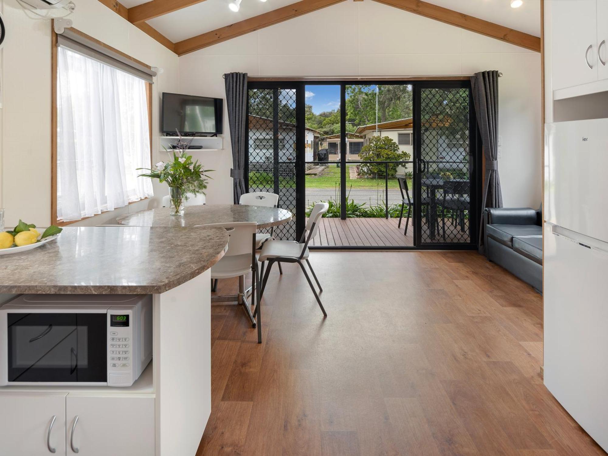 BIG4 Phillip Island Caravan Park Newhaven Buitenkant foto
